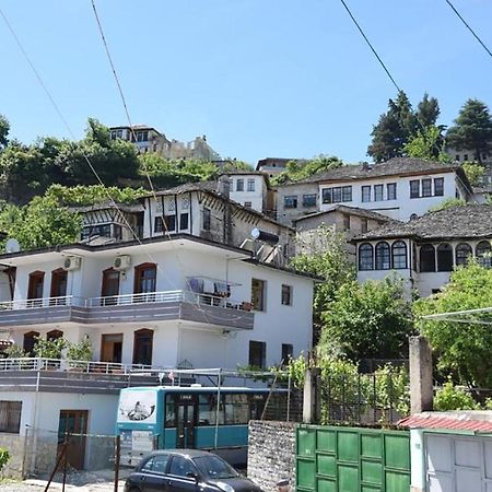 Hotel Brahimi Gjirokastër Buitenkant foto