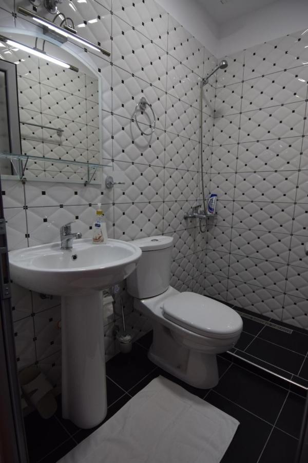 Hotel Brahimi Gjirokastër Buitenkant foto
