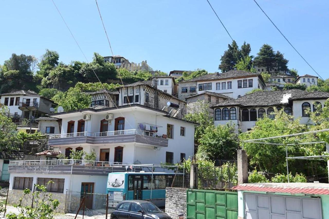 Hotel Brahimi Gjirokastër Buitenkant foto