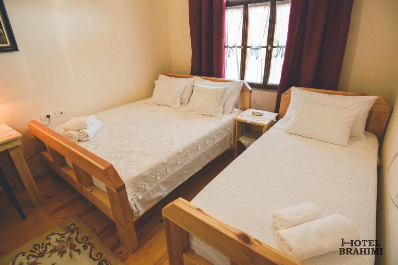 Hotel Brahimi Gjirokastër Buitenkant foto
