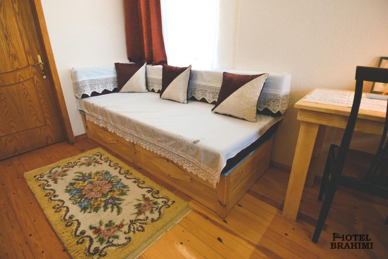 Hotel Brahimi Gjirokastër Buitenkant foto